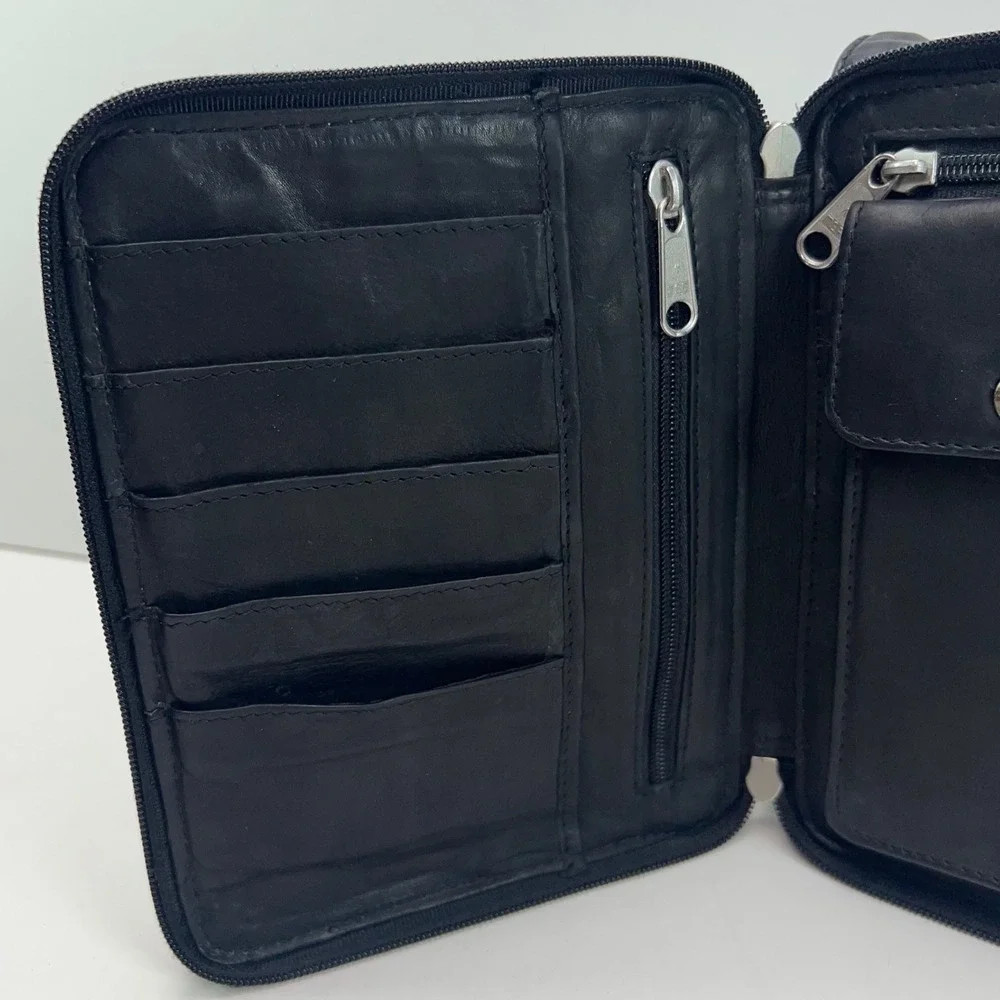 BLACK LEATHER Crossbody Wallet Style Organizer Multi Zip Pockets Travel Work Bag